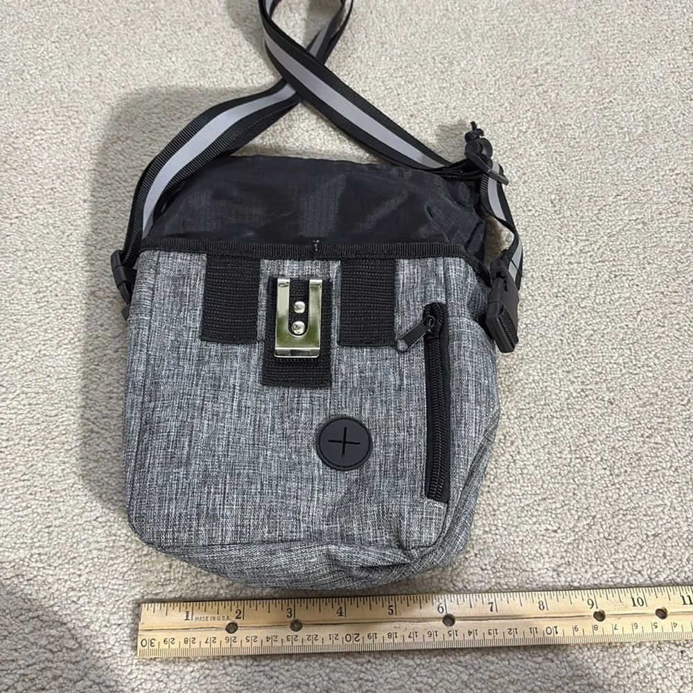 🗄️ PetAmi adjustable cross body training bag